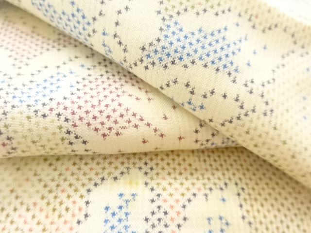 アンティーク 草花模様織り出し本場大島紬着物(5マルキ)